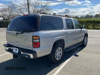 2005 GMC Yukon XL SLT with VIN 1GKFK16Z25J182614, listed as a Copart auction lot 48441255 with 110,529 mi miles and Salvage Title. Bid and sale history available at carsss.com. Image 4.