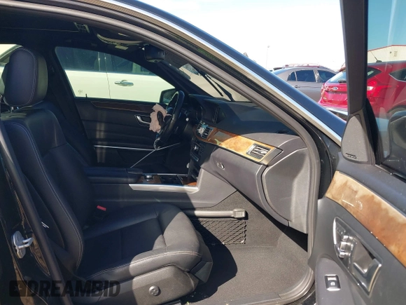 2015 Mercedes-Benz E-Class E 350 Luxury with VIN WDDHF8JB7FB115231, listed as a IAAI auction lot 41363482 with 132,000 mi miles. Bid and sale history available at carsss.com. Image 5.