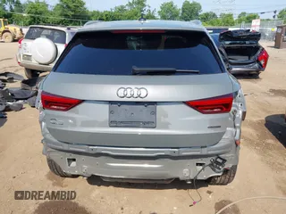 2022 Audi Q3 S line Premium Plus z VIN WA1EECF39N1066181, wystawiony jako IAAI lot #42570617 z przebiegiem 33 066 mil mil oraz . Historia ofert i sprzedaży dostępna na DreamBid. Obrazek 17.