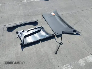 2017 Tesla Model S 100D с VIN 5YJSA1E25HF209284, выставлен на аукционе IAAI как лот 41953515 с пробегом 83 489 миль миль и . История ставок и продаж доступна на DreamBid. Изображение 12.
