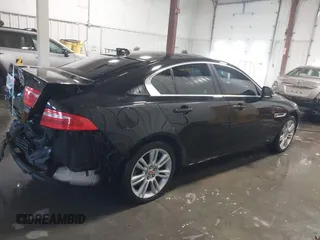 2019 Jaguar XE 25t z VIN SAJAS4FXXKCP52690, wystawiony jako IAAI lot #40936551 z przebiegiem 79 780 mil mil oraz . Historia ofert i sprzedaży dostępna na DreamBid. Obrazek 14.