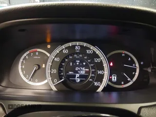 2013 Honda Accord EX с VIN 1HGCR2F77DA255037, выставлен на аукционе IAAI как лот 42502142 с пробегом 104 746 миль миль и . История ставок и продаж доступна на DreamBid. Изображение 7.