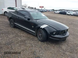 2009 Ford Mustang with VIN 1ZVHT80N995110191, listed as a IAAI auction lot 41114217 with 187,717 mi miles and . Bid and sale history available at DreamBid. Image 1.
