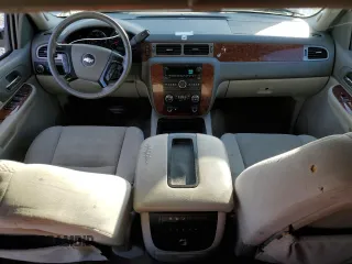 2008 Chevrolet Tahoe 1LT with VIN 1GNFC13J18R257002, listed as a Copart auction lot 50501195 with 216,091 mi miles and Salvage title. Bid and sale history available at DreamBid. Image 8.