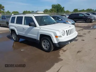 2016 Jeep Patriot Sport with VIN 1C4NJPBA3GD693490, listed as a IAAI auction lot 42086206 with 130,968 mi miles. Bid and sale history available at carsss.com. Image 1.