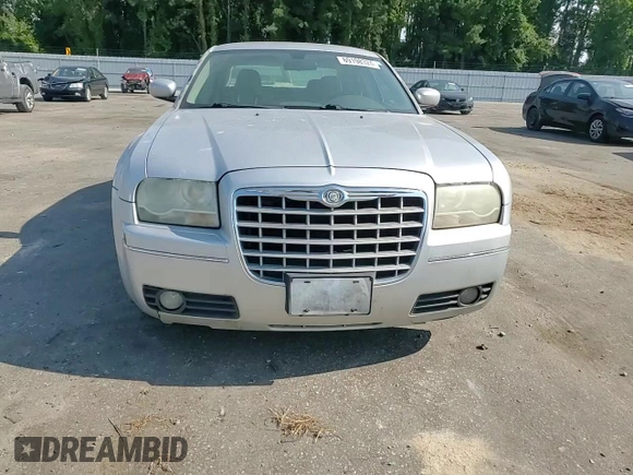 2007 Chrysler 300 Signature with VIN 2C3KA53G87H692238, listed as a Copart auction lot 69198324 with 139,300 mi miles and Salvage Title. Bid and sale history available at carsss.com. Image 11.