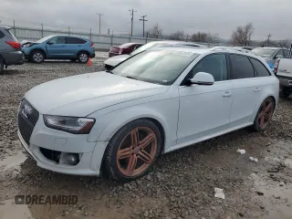 2015 Audi allroad Premium Plus with VIN WA1UFAFL1FA105098, listed as a Copart auction lot 84043034 with 142,311 mi miles and Salvage Title. Bid and sale history available at carsss.com. Image 1.