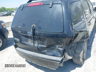 2008 Ford Escape XLT с VIN 1FMCU931X8KB06459, выставлен на аукционе IAAI как лот 42055096 с пробегом 156 316 миль миль и . История ставок и продаж доступна на DreamBid. Изображение 6.
