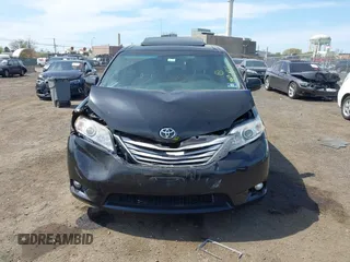 2017 Toyota Sienna XLE Auto Access Seat with VIN 5TDYZ3DC6HS899826, listed as a IAAI auction lot 42093541 with 95,931 mi miles and . Bid and sale history available at DreamBid. Image 11.