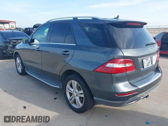 2013 Mercedes-Benz M 350 with VIN 4JGDA5HB6DA183465, listed as a IAAI auction lot 42769443 with 205,019 mi miles and . Bid and sale history available at DreamBid. Image 3.