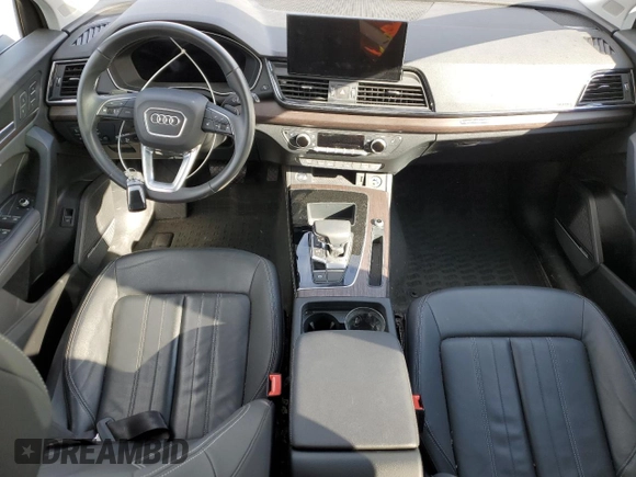 2023 Audi Q5 S line Premium Plus z VIN WA1EAAFY6P2052165, wystawiony jako Copart lot #52523495 z przebiegiem Nie podano mil oraz Szkody całkowita. Historia ofert i sprzedaży dostępna na DreamBid. Obrazek 8.