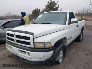 1996 Dodge Ram 1500 with VIN 1B7HF16Y5TS648902, listed as a IAAI auction lot 41453331 with 176,701 mi miles. Bid and sale history available at carsss.com. Image 2.