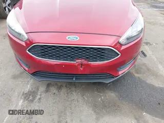 2016 Ford Focus SE with VIN 1FADP3F24GL249455, listed as a IAAI auction lot 40421121 with 49,043 mi miles. Bid and sale history available at carsss.com. Image 17.