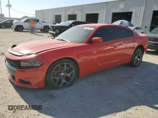 2015 Dodge Charger RT z VIN 2C3CDXCT8FH759942, wystawiony jako Copart lot #57637555 z przebiegiem 85 754 mil mil oraz Szkoda całkowita • Salvage title. Historia ofert i sprzedaży dostępna na DreamBid. Obrazek 1.