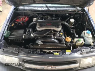2001 Chevrolet Tracker ZR2 z VIN 2CNBJ734316948149, wystawiony jako Copart lot #47033505 z przebiegiem 136 903 mil mil oraz Szkoda całkowita • Salvage title. Historia ofert i sprzedaży dostępna na DreamBid. Obrazek 11.