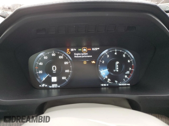 2022 Volvo XC90 Inscription with VIN YV4A22PL8N1871611, listed as a Copart auction lot 43710095 with 68,693 mi miles and Salvage title. Bid and sale history available at DreamBid. Image 9.