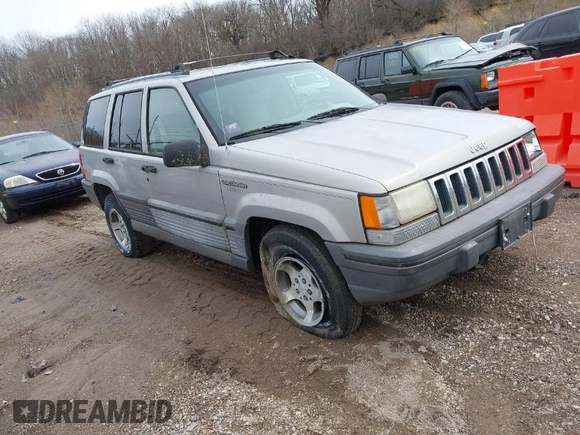 1995 Jeep Grand Cherokee Laredo with VIN 1J4GZ58S4SC532578, listed as a IAAI auction lot 41936041 with 161,777 mi miles. Bid and sale history available at carsss.com. Image 1.