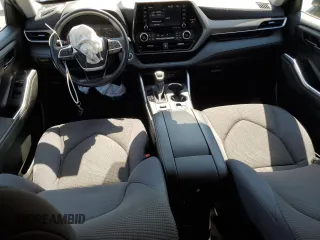 2022 Toyota Highlander LE z VIN 5TDBZRBH2NS207659, wystawiony jako Copart lot #52113385 z przebiegiem 31 700 mil mil oraz Szkoda całkowita • Salvage title. Historia ofert i sprzedaży dostępna na DreamBid. Obrazek 8.