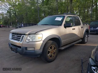 2007 Ford Explorer Sport Trac XLT with VIN 1FMEU31K17UA03709, listed as a IAAI auction lot 42113395 with 213,203 mi miles. Bid and sale history available at carsss.com. Image 2.