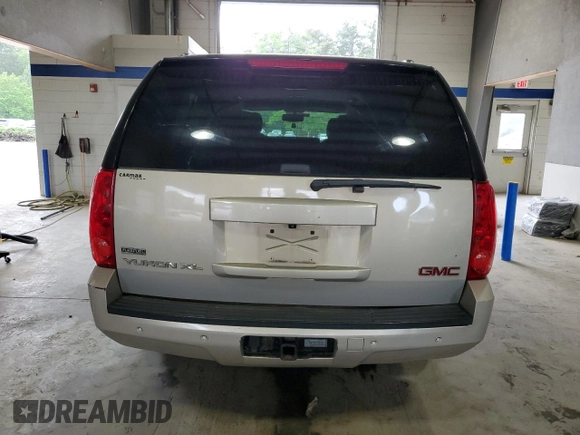 2011 GMC Yukon XL SLT with VIN 1GKS1KE01BR258475, listed as a Copart auction lot 55305385 with 201,517 mi miles and Clean Title. Bid and sale history available at carsss.com. Image 6.