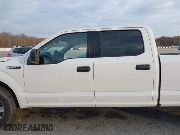 2016 Ford F-150 XLT with VIN 1FTFW1EF9GFA79042, listed as a IAAI auction lot 40942313 with 133,550 mi miles. Bid and sale history available at carsss.com. Image 15.