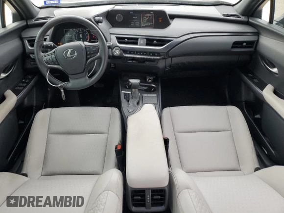2022 Lexus UX 200 z VIN JTHX3JBH9N2054938, wystawiony jako Copart lot #43940695 z przebiegiem 27 002 mil mil oraz Szkoda całkowita • Salvage title. Historia ofert i sprzedaży dostępna na DreamBid. Obrazek 8.