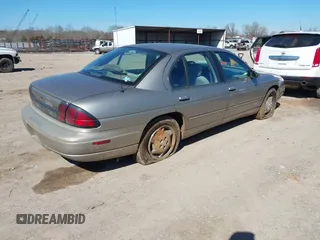 1998 Chevrolet Lumina with VIN 2G1WL52M9W9242713, listed as a IAAI auction lot 41646764 with 262,159 mi miles and . Bid and sale history available at DreamBid. Image 4.