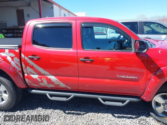 2014 Toyota Tacoma with VIN 5TFLU4EN4EX095917, listed as a IAAI auction lot 41820691 with 59,823 mi miles and . Bid and sale history available at DreamBid. Image 13.