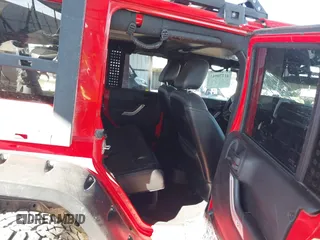 2016 Jeep Wrangler Unlimited 75th Anniversary с VIN 1C4BJWEG4GL193955, выставлен на аукционе IAAI как лот 41270943 с пробегом 64 147 миль миль и . История ставок и продаж доступна на DreamBid. Изображение 8.