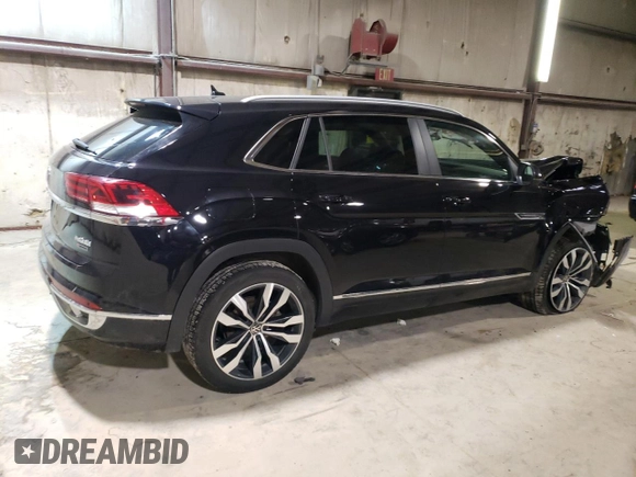 2020 Volkswagen Atlas SEL R-Line with VIN 1V2RE2CA7LC215675, listed as a Copart auction lot 82882393 with 61,021 mi miles and . Bid and sale history available at DreamBid. Image 3.