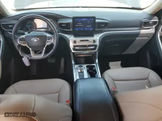 2022 Ford Explorer XLT with VIN 1FMSK7DH6NGA39942, listed as a Copart auction lot 49210245 with 55,943 mi miles and Salvage Title. Bid and sale history available at carsss.com. Image 8.