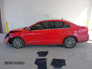 2015 Volkswagen Jetta Sedan 1.8T SE with VIN 3VWD17AJ3FM284712, listed as a IAAI auction lot 42052882 with 140,088 mi miles. Bid and sale history available at carsss.com. Image 14.