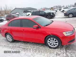 2012 Volkswagen Jetta SE с VIN 3VWDX7AJ0CM355083, выставлен на аукционе IAAI как лот 41396037 с пробегом 197 520 миль миль и . История ставок и продаж доступна на DreamBid. Изображение 13.