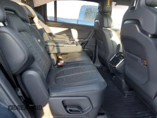 2024 Rivian R1S Adventure z VIN 7PDSGABA1RN043089, wystawiony jako Copart lot #43860515 z przebiegiem Nie podano mil oraz Nie do naprawy. Historia ofert i sprzedaży dostępna na DreamBid. Obrazek 11.