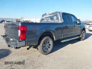 2020 Ford F-250 XL z VIN 1FT7W2B62LED48805, wystawiony jako IAAI lot #41394509 z przebiegiem 89 189 mil mil oraz . Historia ofert i sprzedaży dostępna na DreamBid. Obrazek 4.