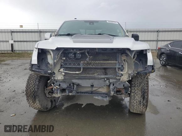 2017 Ford F-150 Raptor with VIN 1FTFW1RG7HFA26506, listed as a Copart auction lot 88686245 with 105,605 mi miles and Salvage Title. Bid and sale history available at carsss.com. Image 5.