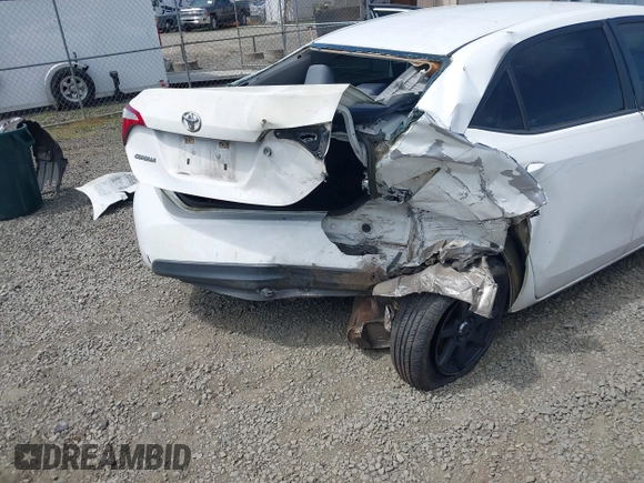 2014 Toyota Corolla L с VIN 5YFBURHEXEP106521, выставлен на аукционе IAAI как лот 42222024 с пробегом 169 817 миль миль и . История ставок и продаж доступна на DreamBid. Изображение 6.