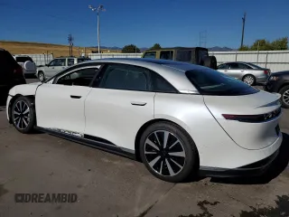 2023 Lucid Air Grand Touring z VIN 50EA1GBA1PA003280, wystawiony jako Copart lot #69447544 z przebiegiem 4282 mil mil oraz Szkody całkowita. Historia ofert i sprzedaży dostępna na DreamBid. Obrazek 2.