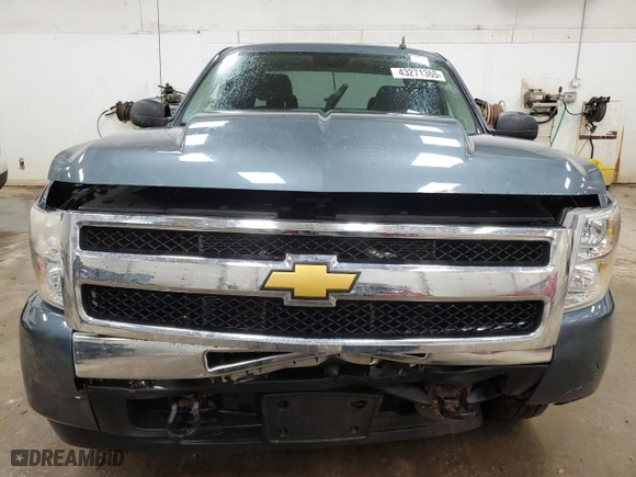 2009 Chevrolet Silverado 1500 LT with VIN 1GCEK290X9Z156179, listed as a Copart auction lot 43271365 with 202,556 mi miles and Clean Title. Bid and sale history available at carsss.com. Image 5.