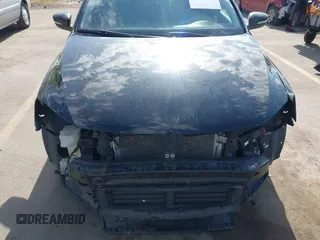 2015 Volkswagen Jetta SE z VIN 3VWD17AJ4FM235602, wystawiony jako IAAI lot #42073616 z przebiegiem 183 291 mil mil oraz . Historia ofert i sprzedaży dostępna na DreamBid. Obrazek 13.