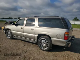 2000 Chevrolet Suburban LT with VIN 3GNEC16T0YG143890, listed as a Copart auction lot 72273534 with 242,305 mi miles and Salvage Title. Bid and sale history available at carsss.com. Image 2.