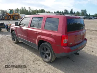 2016 Jeep Patriot Latitude with VIN 1C4NJPFB8GD562445, listed as a IAAI auction lot 42513967 with 87,991 mi miles and . Bid and sale history available at DreamBid. Image 3.