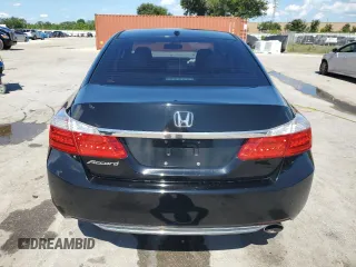 2015 Honda Accord EX-L with VIN 1HGCR2F81FA135648, listed as a Copart auction lot 60317355 with 217,789 mi miles and Salvage title. Bid and sale history available at DreamBid. Image 6.