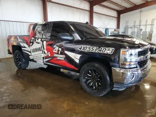2017 Chevrolet Silverado 1500 LT with VIN 3GCUKREC4HG198074, listed as a Copart auction lot 55319615 with 105,950 mi miles and Salvage Title. Bid and sale history available at DreamBid. Image 4.