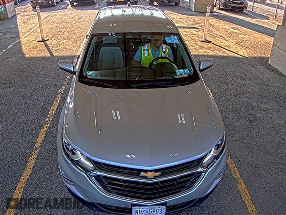 2020 Chevrolet Equinox LT z VIN 2GNAXJEV5L6230548, wystawiony jako IAAI lot #42573168 z przebiegiem 95 519 mil mil oraz . Historia ofert i sprzedaży dostępna na DreamBid. Obrazek 9.