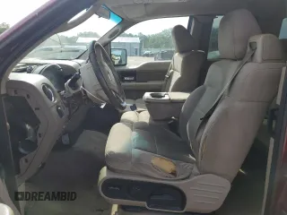 2004 Ford F-150 STX z VIN 1FTRX12W64NC26031, wystawiony jako Copart lot #62187595 z przebiegiem 267 184 mil mil oraz Czysty tytuł • Clean title. Historia ofert i sprzedaży dostępna na DreamBid. Obrazek 7.