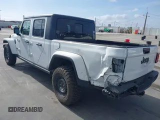 2022 Jeep Gladiator Texas Trail with VIN 1C6HJTAG1NL148524, listed as a IAAI auction lot 42128920 with 42,004 mi miles. Bid and sale history available at carsss.com. Image 6.