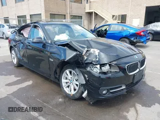 2015 BMW 5 Series 528i z VIN WBA5A5C52FD518164, wystawiony jako IAAI lot #39558723 z przebiegiem 119 149 mil mil oraz . Historia ofert i sprzedaży dostępna na DreamBid. Obrazek 1.