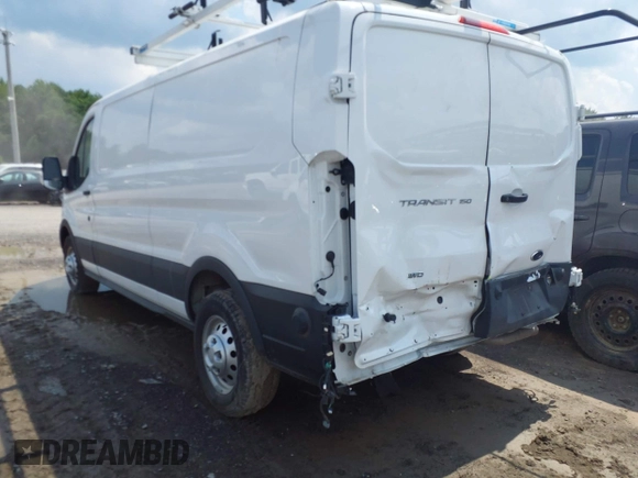 2024 Ford Transit z VIN 1FTYE2Y87RKA82840, wystawiony jako IAAI lot #42644818 z przebiegiem 10 940 mil mil oraz . Historia ofert i sprzedaży dostępna na DreamBid. Obrazek 3.