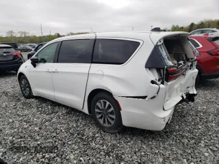 2024 Chrysler Pacifica Hybrid Select z VIN 2C4RC1S78RR117746, wystawiony jako Copart lot #55064975 z przebiegiem 26 216 mil mil oraz Tytuł czysty. Historia ofert i sprzedaży dostępna na DreamBid. Obrazek 2.